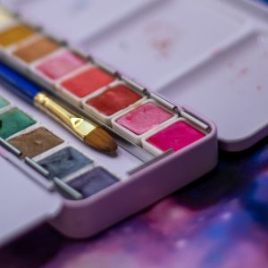 آبرنگ ۱۲ رنگ جعبه فلزی
